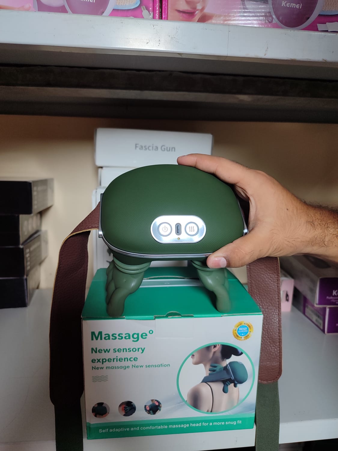 Smart Hands-Free Neck & Shoulder Massager – Human-Touch Kneading for Instant Muscle Pain Relief
